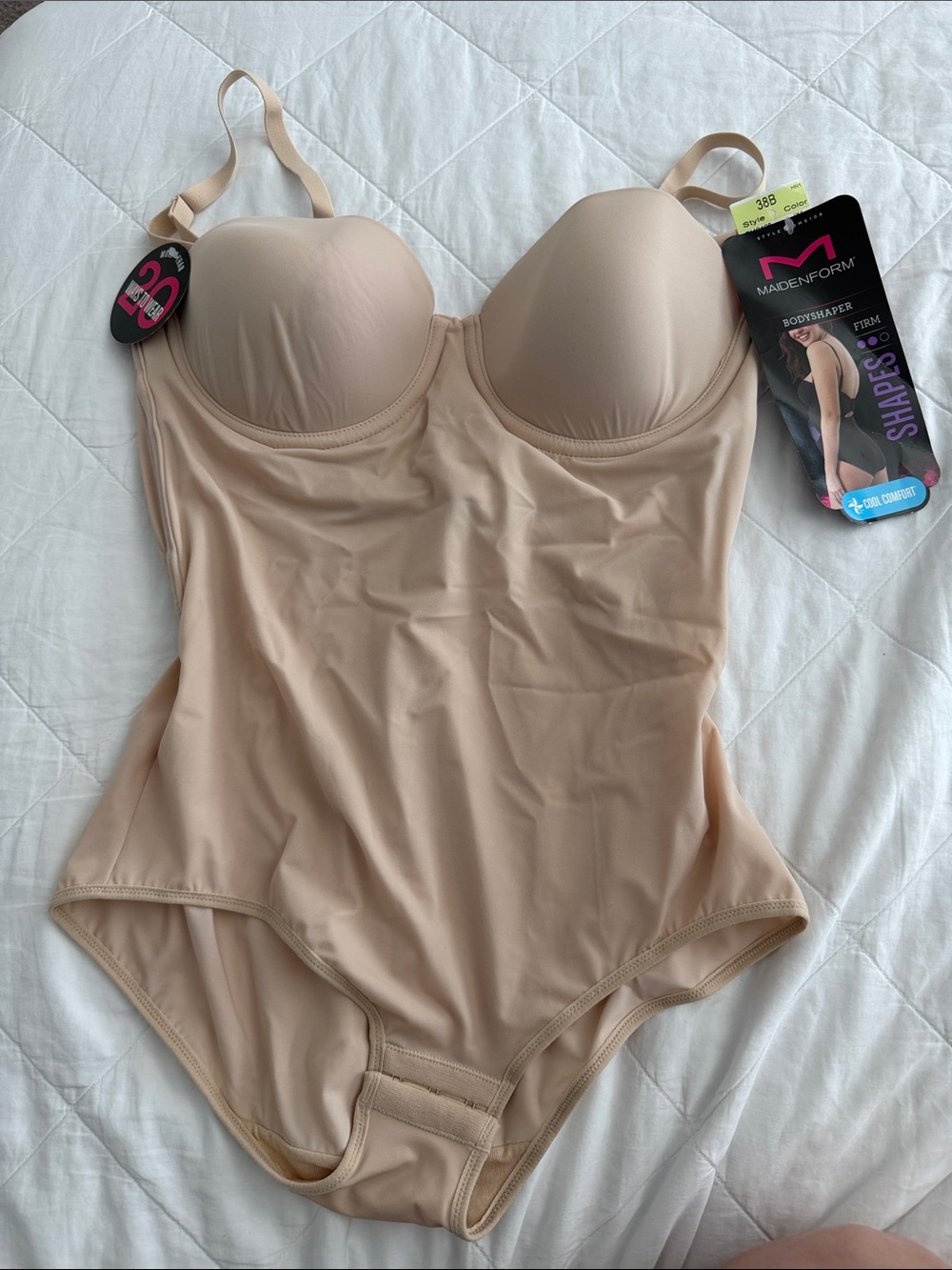 Maidenform Nude/Tan Seamless Shaping Bodysuit - NWT